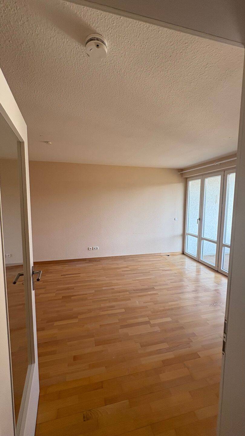 Helle 2 Zimmer Whg in St. Gertrud ab sofort