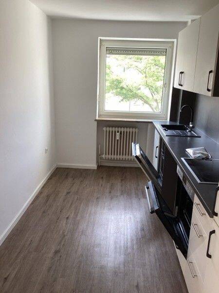 Hello 2 Zimmer-Wohnung mit Einbauküche! – München – Vorschaubild 3