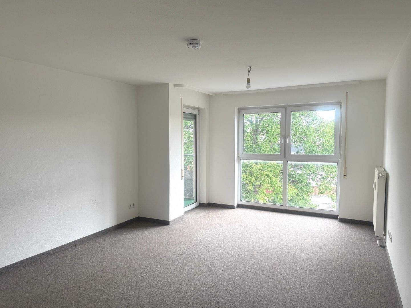 - 2-RAUM - APARTMENT MIT BALKON - SENIOR LIVING - barrierefrei – Chemnitz – Vorschaubild 7