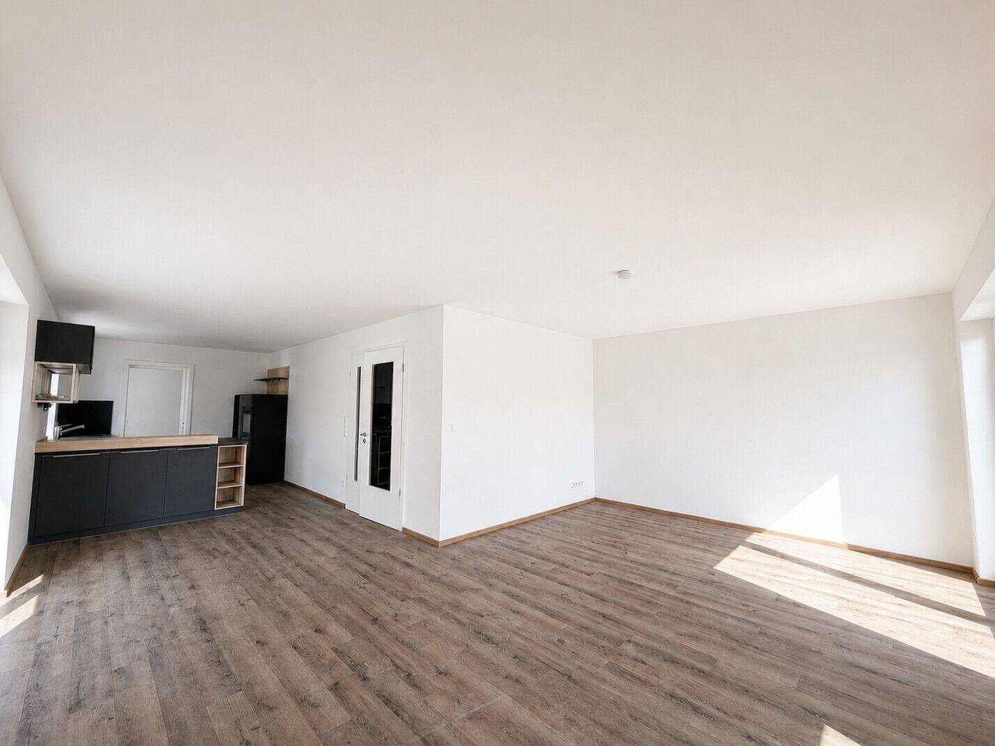 Exklusive Neubau-Doppelhaushälfte mit Einliegerwohnung und Garten zu verkaufen! – Teublitz – Vorschaubild 2