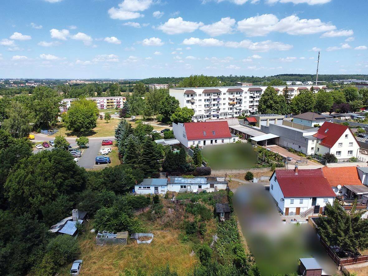 ehemaliges Wohnhaus mit parkähnlichem Grundstück / Grünanlage