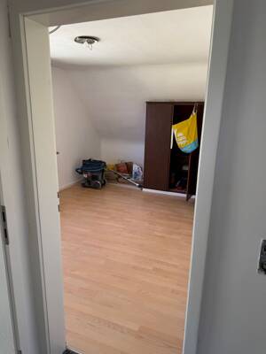Schöne 4 Zimmer Dachgeschosswohnung – 70378 Stuttgart – Vorschaubild 6