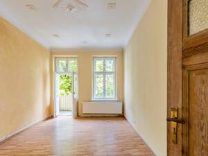 Lichtdurchflutete Altbauwohnung mit Balkon im Herzen des Rheingauviertels – 12161 Berlin – Vorschaubild 2