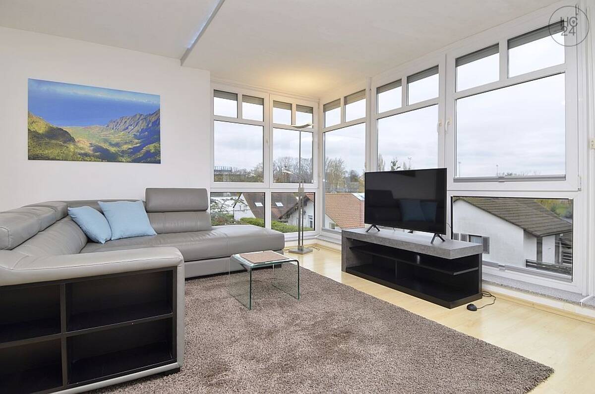 Hochwertig möblierte 4-Zimmer Wohnung mit Duplex Garage in Wiesbaden – 65189 Wiesbaden – Bild 1 von 9