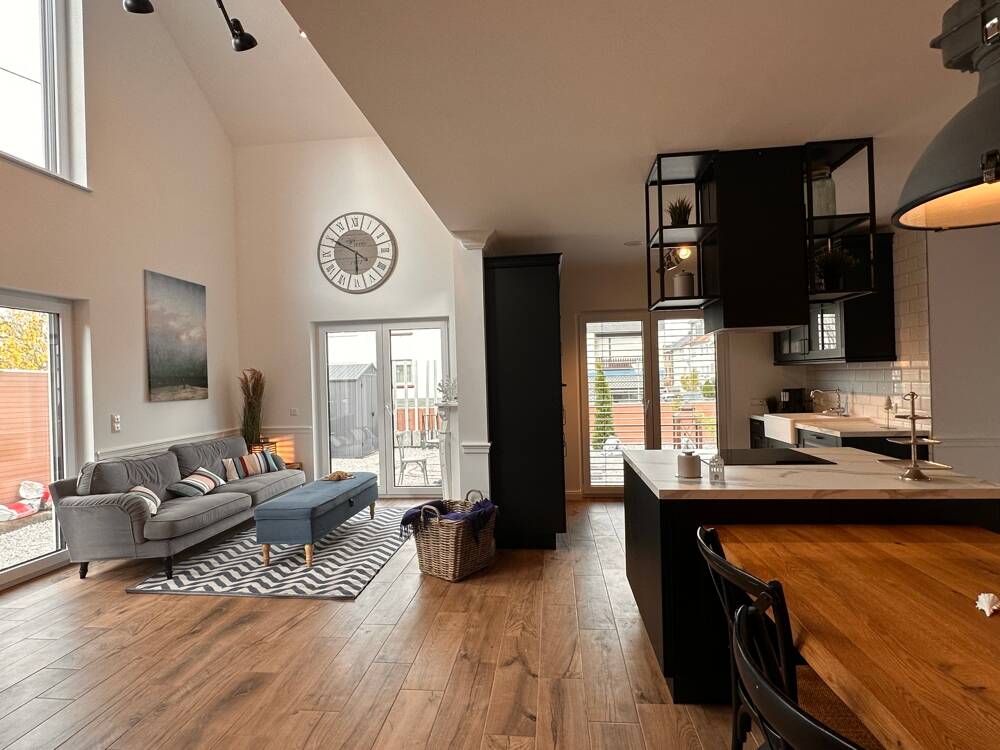 NEUBAU Modern und geschmackvoll eingerichtete Maisonettewohnung mit Terrasse – Saarbrücken – Vorschaubild 8