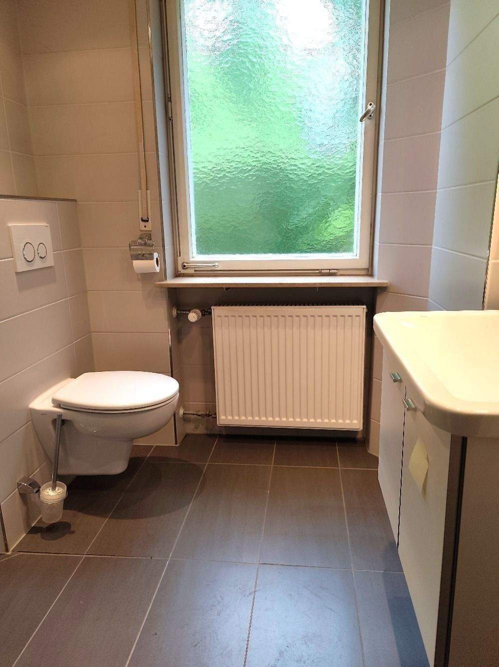 Großzügiges Ein- bis Zweifamilienhaus mit Garage und wunderschönem Garten in Toplage von Altenfurt – Nürnberg – Vorschaubild 8