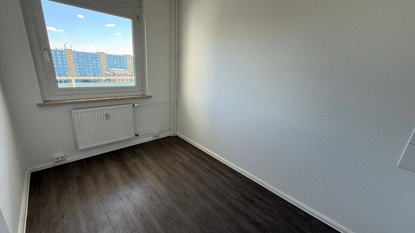 8.OG mit Aufzug - Tageslichtküche - Südbalkon !!!1 – Chemnitz – Vorschaubild 9