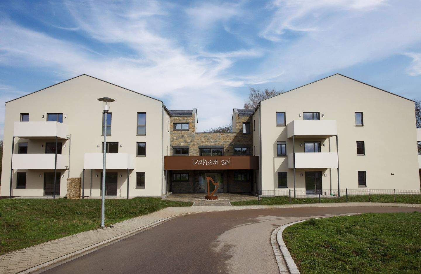 Zukunftssichere Pflegeimmobilie am kleinen Brombachsee – Nürnberg – Bild 1 von 9