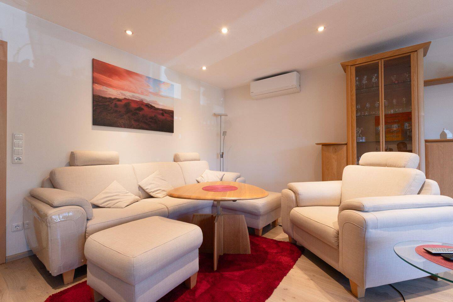 Modernisierter Wohlfühl-Bungalow mit Traumgarten, Pool und PV-Anlage – Lengede – Vorschaubild 4