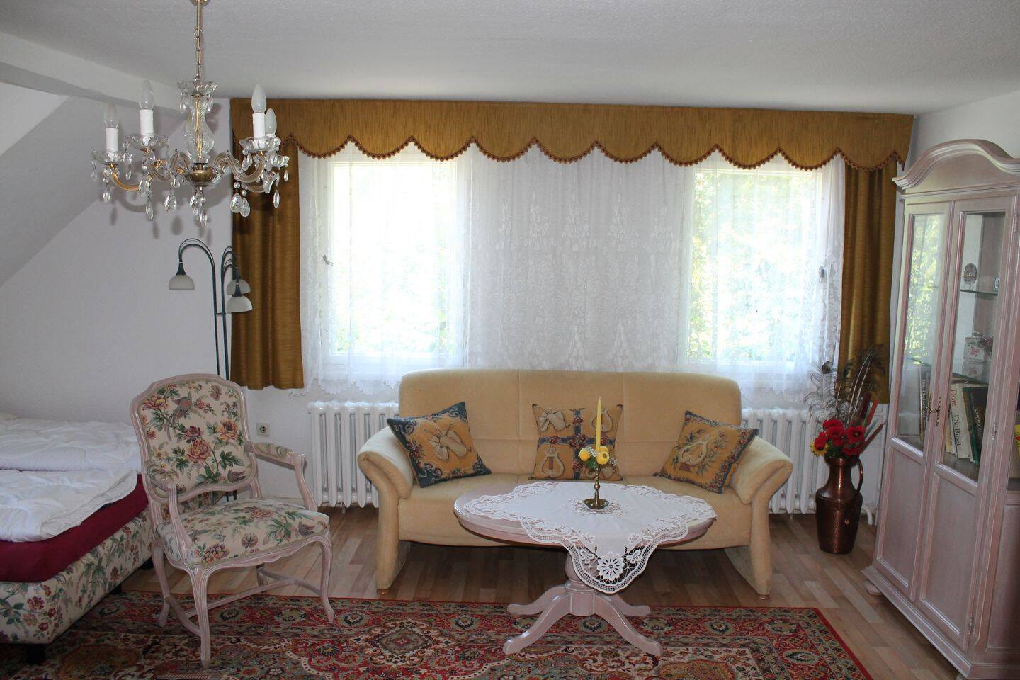 Außergewöhnliches Mehrfamilienhaus mit viel Platz und Potenzial in traumhafter Höhenlage – Bad Schandau – Vorschaubild 4