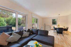 Gepflegtes Mehrfamilienhaus mit durchdachtem Maisonette-Konzept und großem Garten – 40468 Düsseldorf – Vorschaubild 6