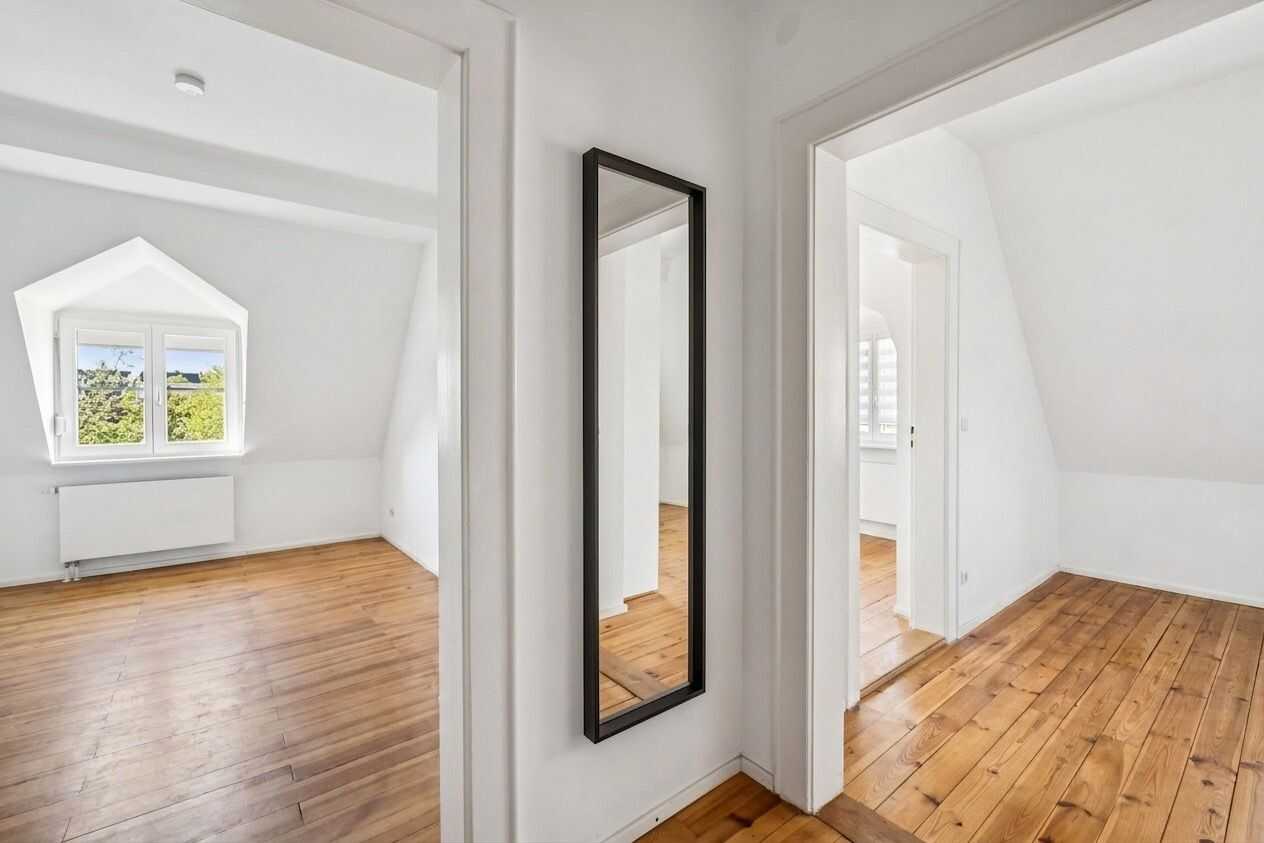 Nahe den Isarauen - Altbau DG - 2 Zimmer am Wettersteinplatz – München – Vorschaubild 3