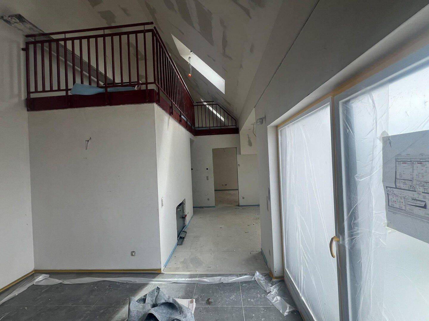 ERSTBEZUG NEUBAU 2 Zimmer Galerie Wohnung in Nürnberg mit Balkon / Fussbodenheizung / Duplexgarage – Nürnberg – Vorschaubild 3