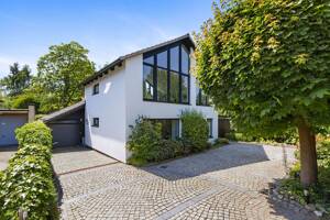 Großzügige Familienidylle mit Pool auf traumhaftem Südwestgrundstück – 22179 Hamburg – Vorschaubild 2