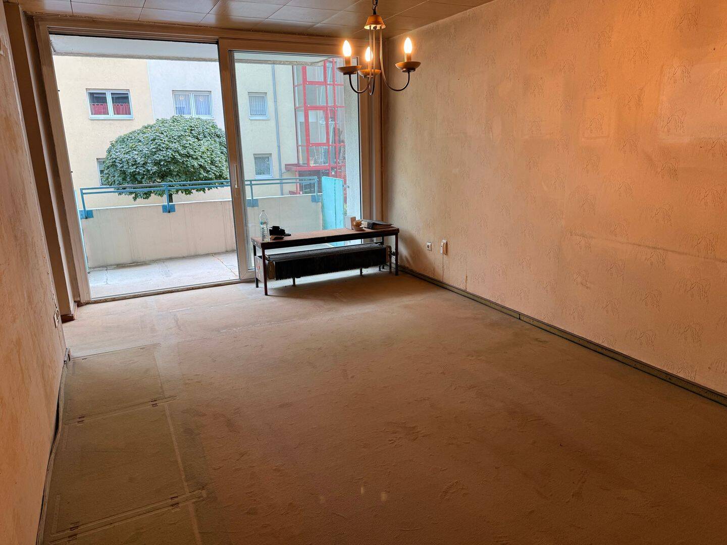 Top Lage - 2-Zimmerwohnung mit Balkon im begehrten Nürnberger Nibelungenviertel – Nürnberg – Vorschaubild 2