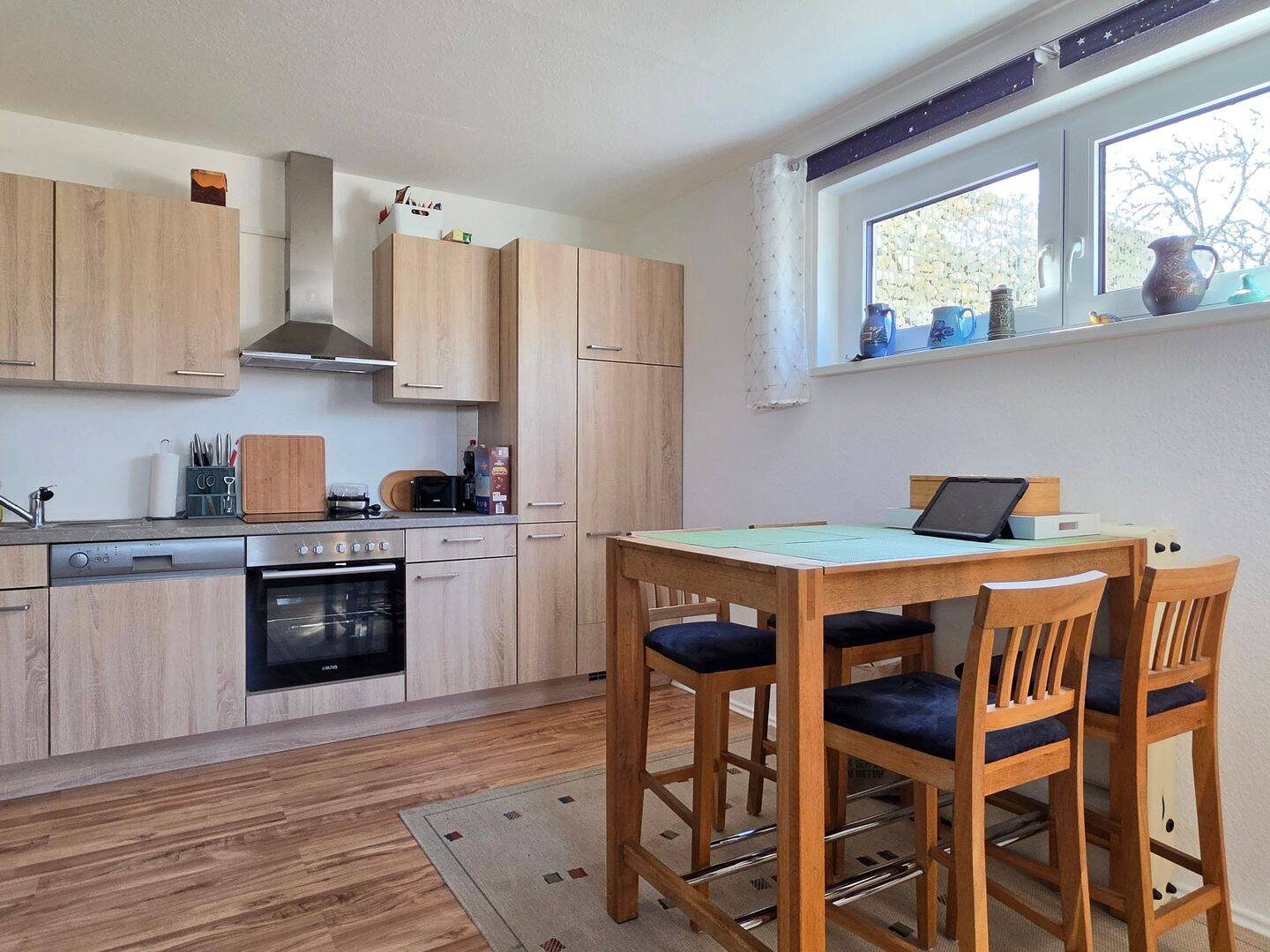 Moderner Bungalow aus dem Baujahr 2019 mit 2 Garagen! – Rödental – Vorschaubild 9