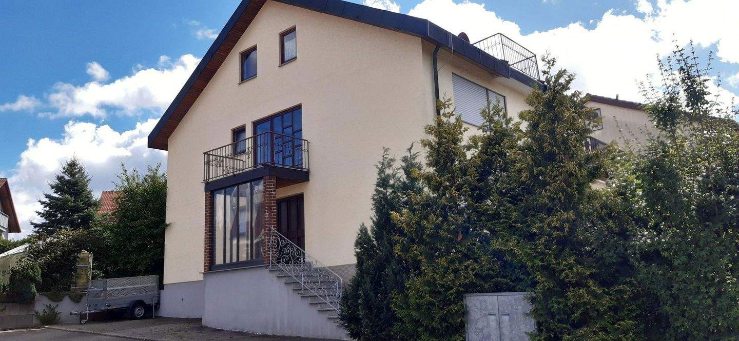 3-Familienhaus in Spraitbach (Raum Schwäbisch Gmünd)-mit Sauna & Doppelgarage – Spraitbach – Bild 1 von 9