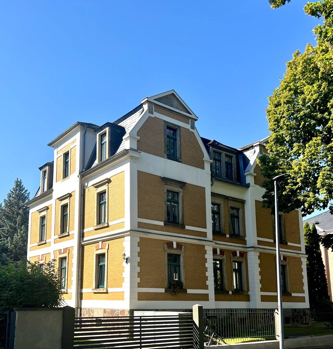 Wohnen mit Charakter: Hochwertige Maisonette mit Designer-Küche und privater Dachterrasse – Dresden – Vorschaubild 8