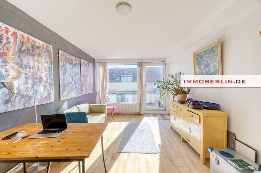 IMMOBERLIN.DE - Stimmungsvolle Dachgeschosswohnung mit Südterrasse in komfortabler Neukölln-Lage – Berlin – Vorschaubild 2