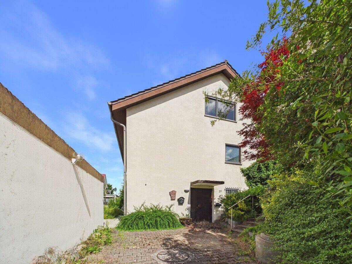 Einfamilienhaus mit Traumgarten und Einliegerwohnung | Oberderdingen – Oberderdingen – Vorschaubild 3