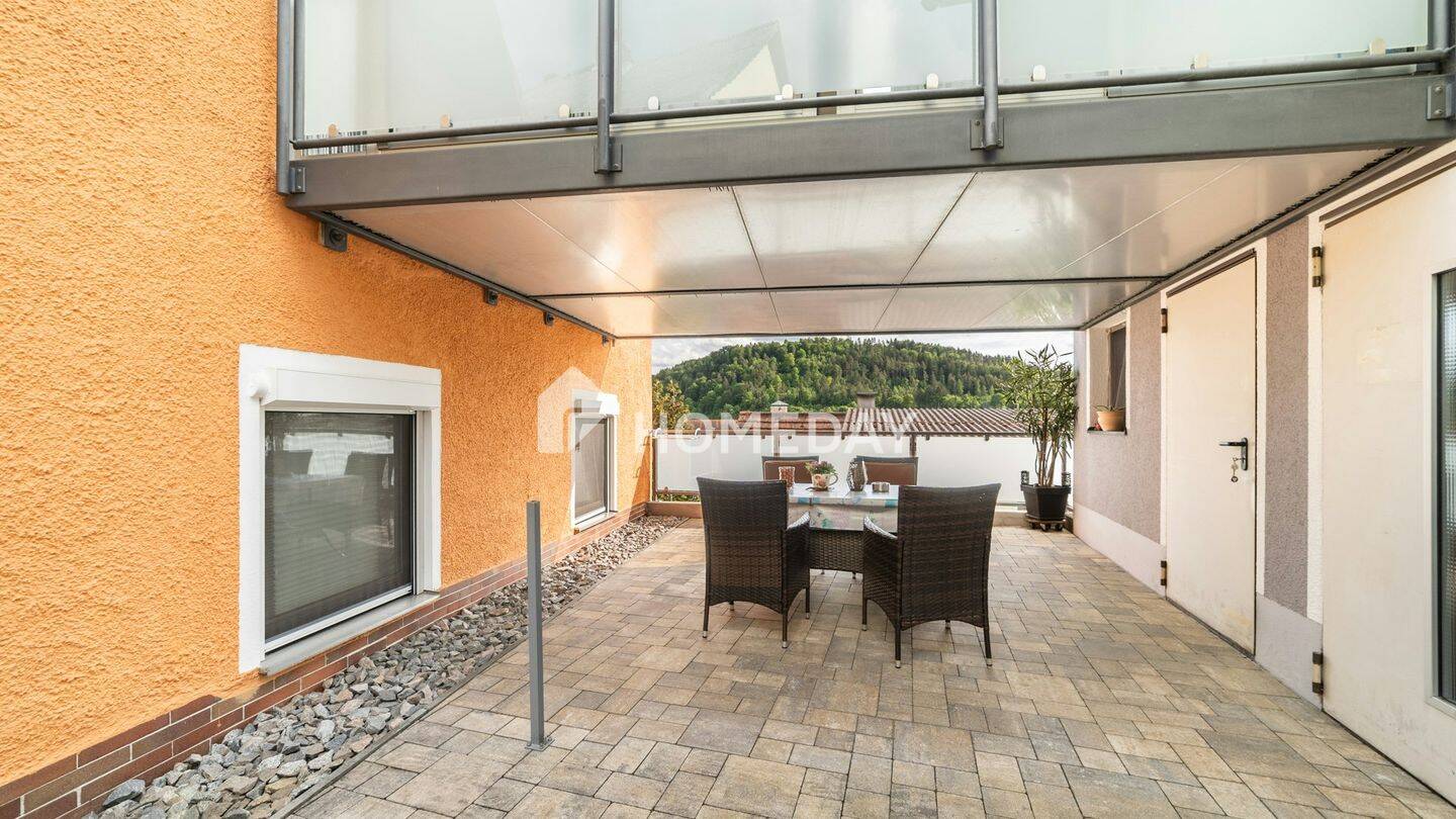 Behagliches Wohnen in Schmidmühlen: Gepflegtes EFH mit Wintergarten, Garage und Nebengebäude – Schmidmühlen – Vorschaubild 6