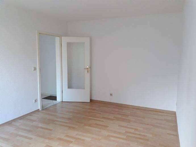 eine schöne Singlewohnung in zentraler Lage mit Wanne – Zwickau – Vorschaubild 3
