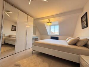 Moderne 4-Zimmer-Dachgeschosswohnung unter Denkmalschutz in Top-Lage der Fürther Innenstadt – 90762 Fürth – Vorschaubild 9