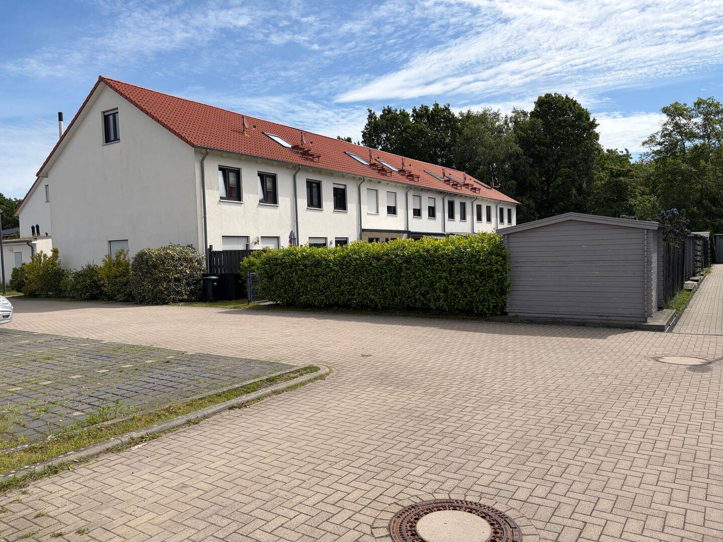 Courtagefrei, tel. täglich ab 18:00 Uhr
