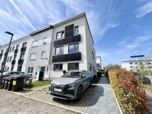 Großzügiges Raumwunder mit Highend-Komfort in Offenbach-Bieber