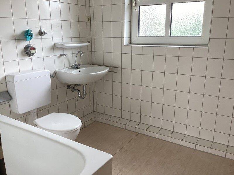 Schöne, renovierte 4-Zimmer-Wohnung mit großem Balkon für Familien! – Münster – Vorschaubild 4