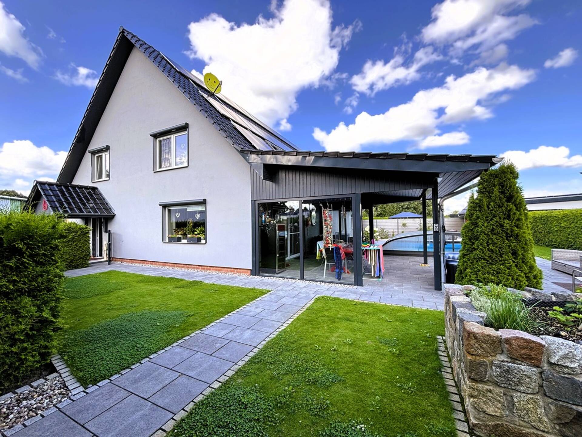 Einfamilienhaus in 17235 Neustrelitz mit 319 m² kaufen