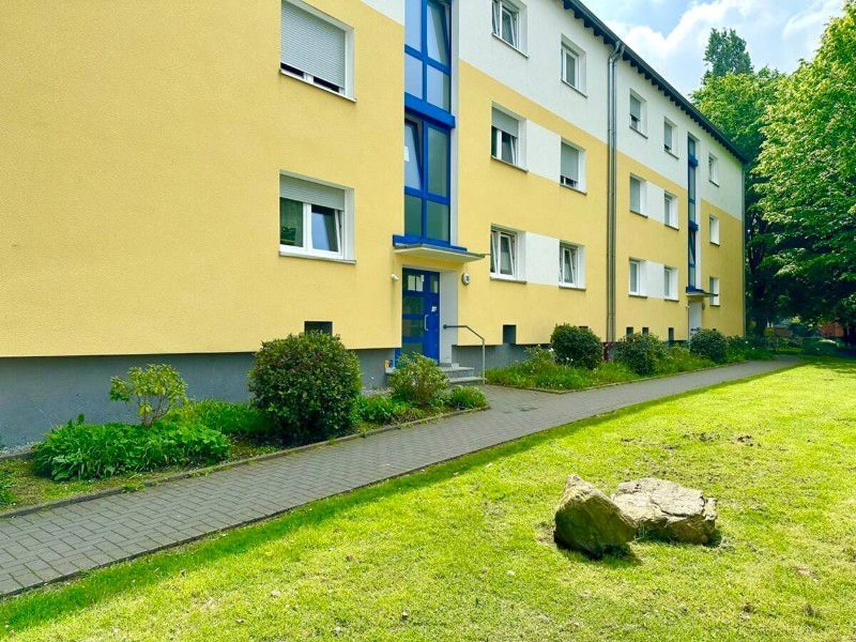 3-Zimmer Erdgeschosswohnung mit Dusche – 44357 Dortmund – Bild 1 von 8