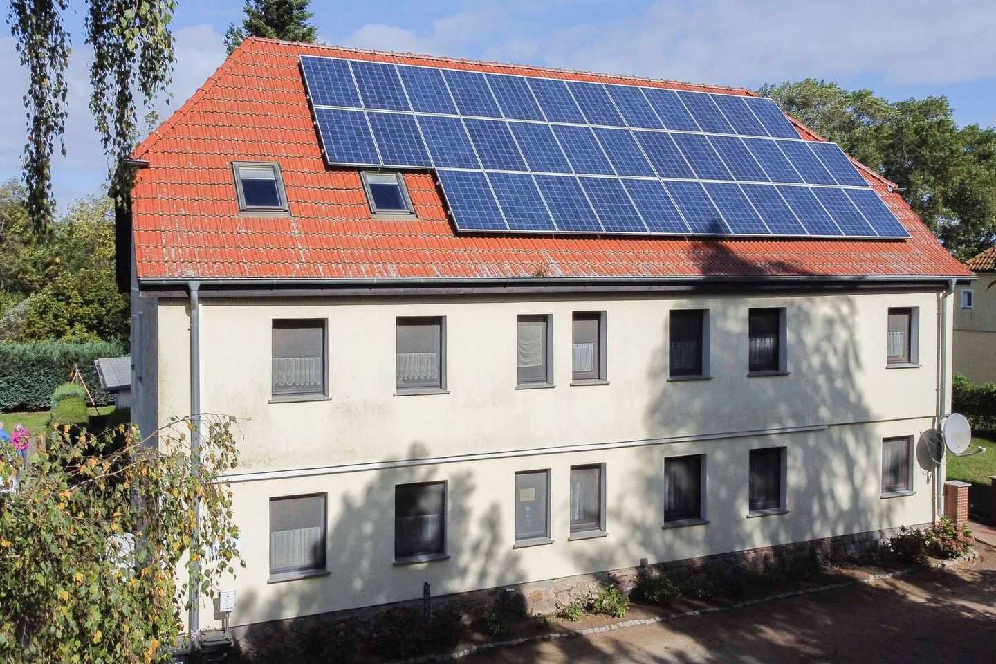 Wohnen & Vermieten - MFH und zwei Bungalows in Zessin am Neuendorfer Wiek – Neuenkirchen – Bild 1 von 9