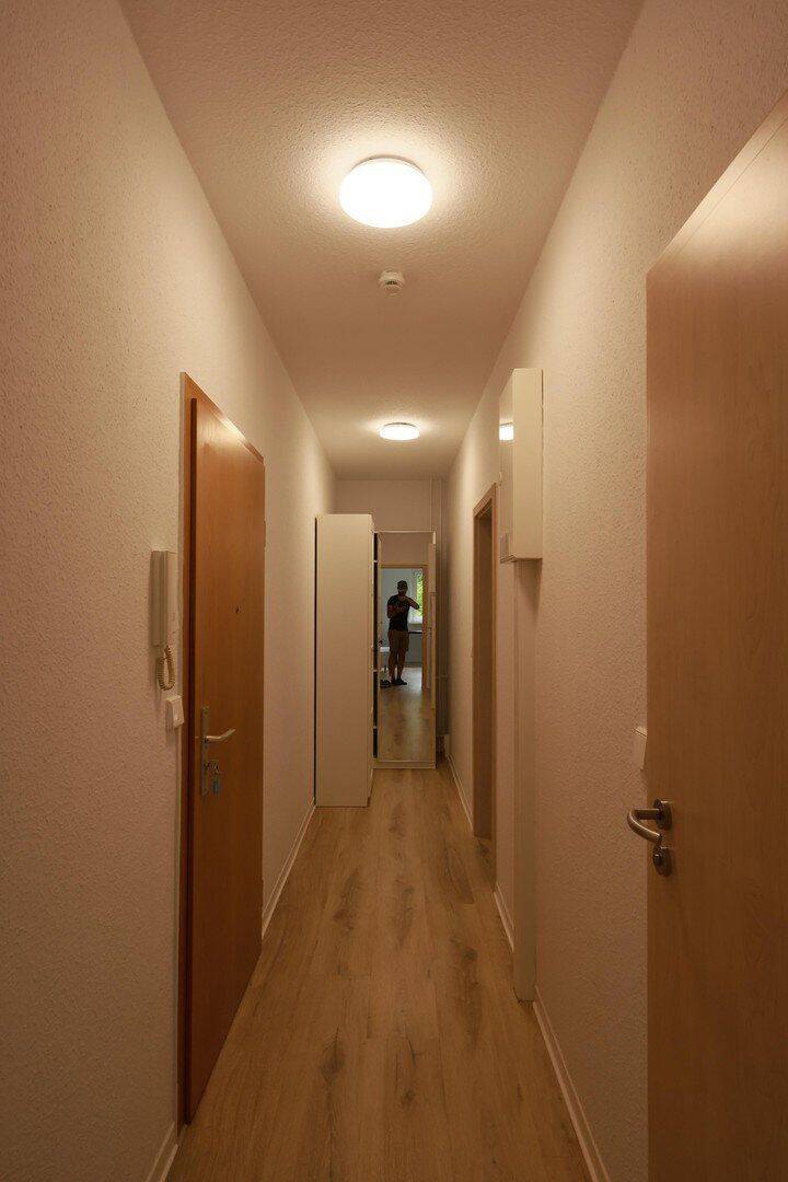 Möbliert einziehen & durchstarten: komplett ausgestattetes 1-Zimmer-Zuhause – Rostock – Vorschaubild 7