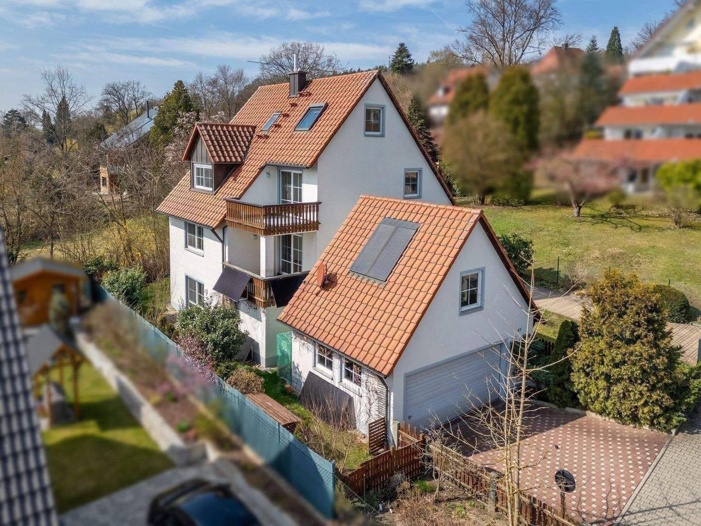 Großzügiges Einfamilienhaus am Strengenberg mit Moritzberg-Blick | Doppelgarage | Wallbox – Rückersdorf – Bild 1 von 9