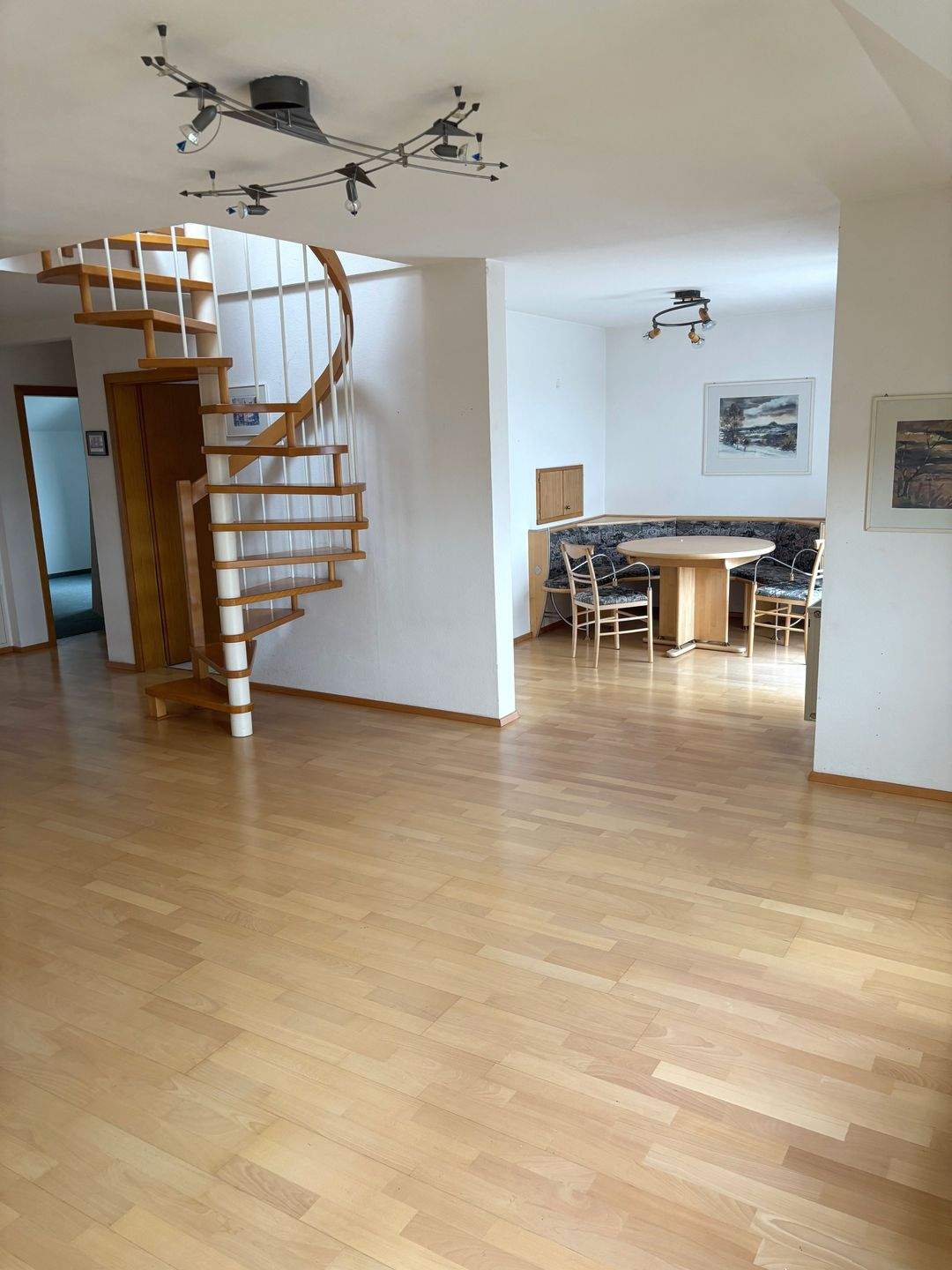 Schöne Maisonette-Wohnung in Gönningen! – Reutlingen – Vorschaubild 4