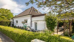 Ihr neues Zuhause - hochwertig modernisiert, top gepflegt & mit wunderschönem Garten samt Terrasse – 27580 Bremerhaven – Vorschaubild 3
