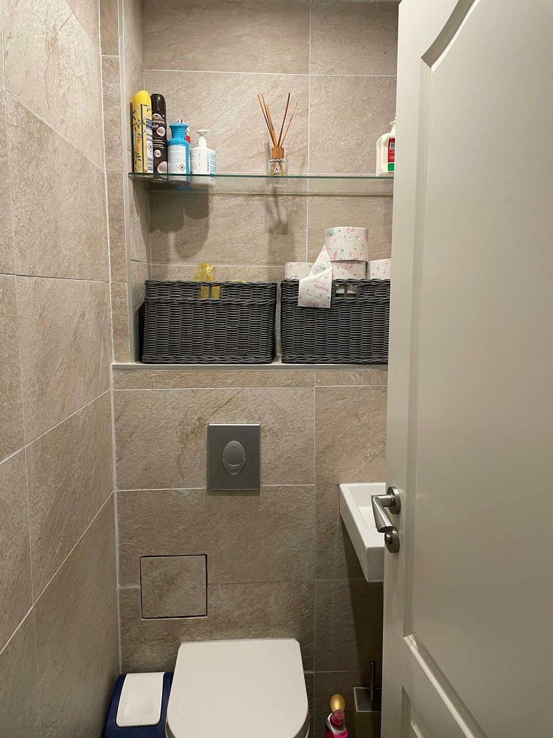Attraktive 4-Zimmer-Erdgeschosswohnung in zentraler Lage - ideal für vielfältige Nutzungsmöglichkeiten – Nürnberg – Vorschaubild 3