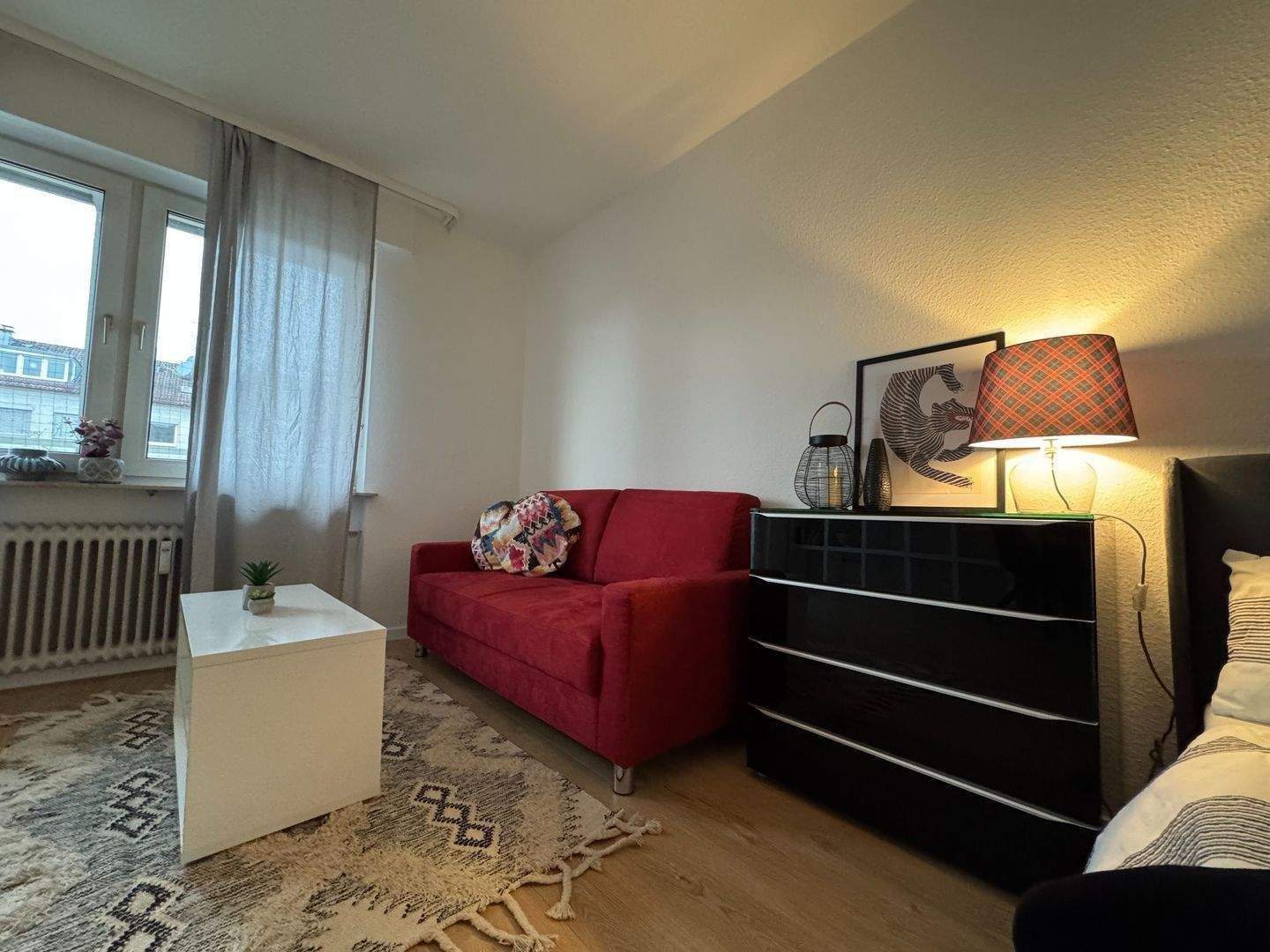 Hochwertig möbliertes 1-Zimmer-Apartment mit Balkon - RATHENAUPLATZ – Nürnberg – Vorschaubild 6