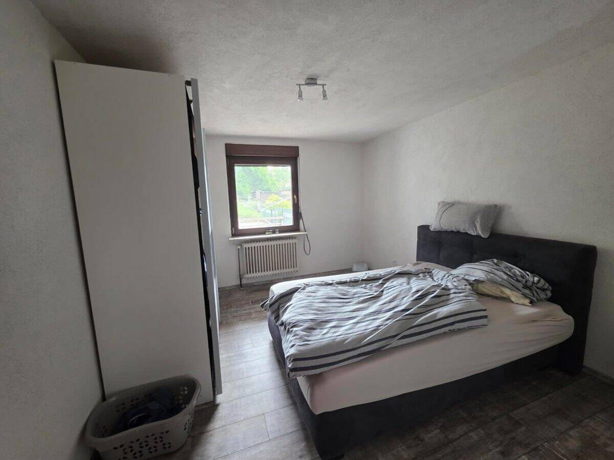 RESERVIERT! Zweifamilienhaus für Selbstnutzer und Vermieter mit Garten und einer Garage – Saarbrücken – Vorschaubild 5