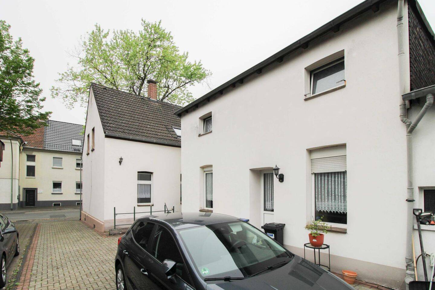Gepflegtes 5-Zi.-Zuhause mit Garten inkl. Schuppen in Duisburg-Alt-Homberg – Duisburg – Vorschaubild 3