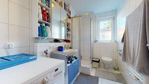 Lichtdurchflutet und stilvoll: 2-Zimmer-Wohnung mit Balkon und Einbauküche in München-Trudering – 81827 München – Vorschaubild 8
