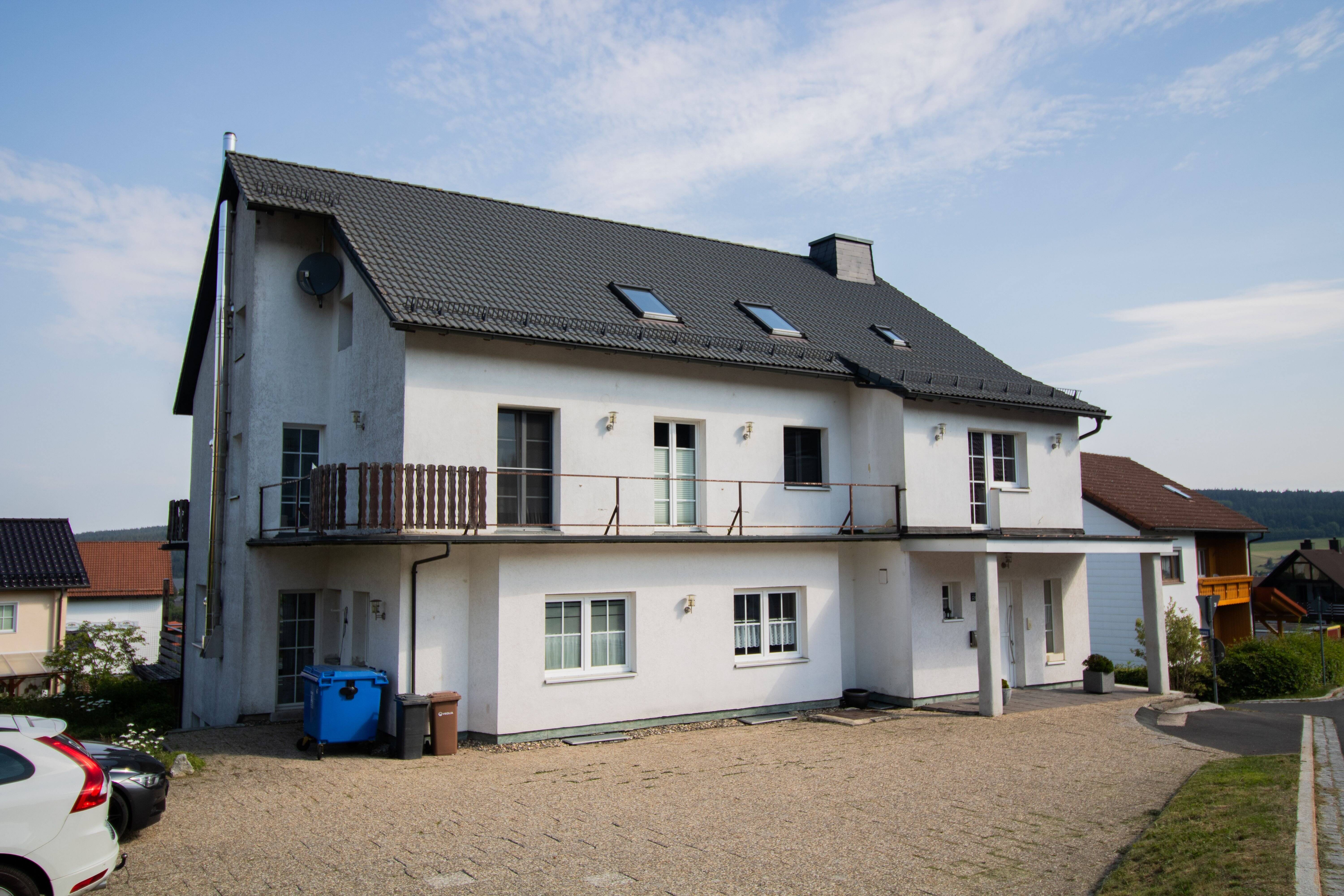 VERKAUF: Mehrgenerationenhaus in Bischofsgrün mit der Option zur Zimmervermietung. – Bischofsgrün – Vorschaubild 4