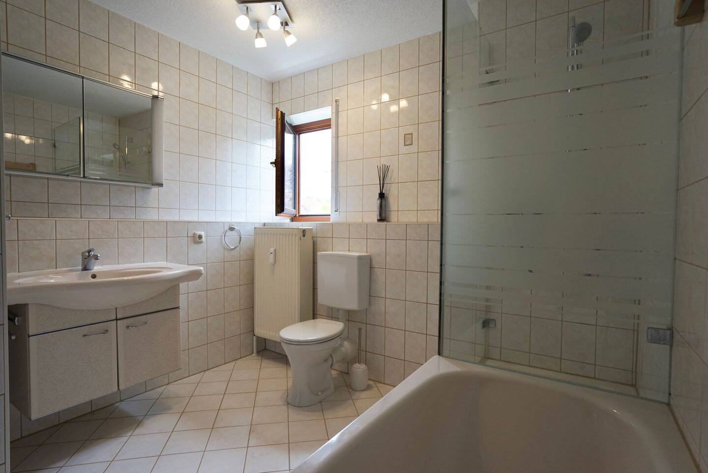 Genießen Sie die Südseite - helle 3-Zimmer-Wohnung mit Balkon – Nürnberg – Vorschaubild 6