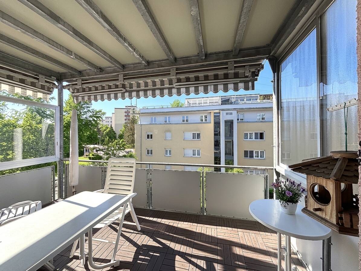 *IDEAL FÜR WG-KONZEPT- SOFORT FREI, BIS ZU 5 ZIMMER, VIEL GEMEINSCHAFTSFLÄCHE, 2 WCs, 2 x TG* – Augsburg – Vorschaubild 3
