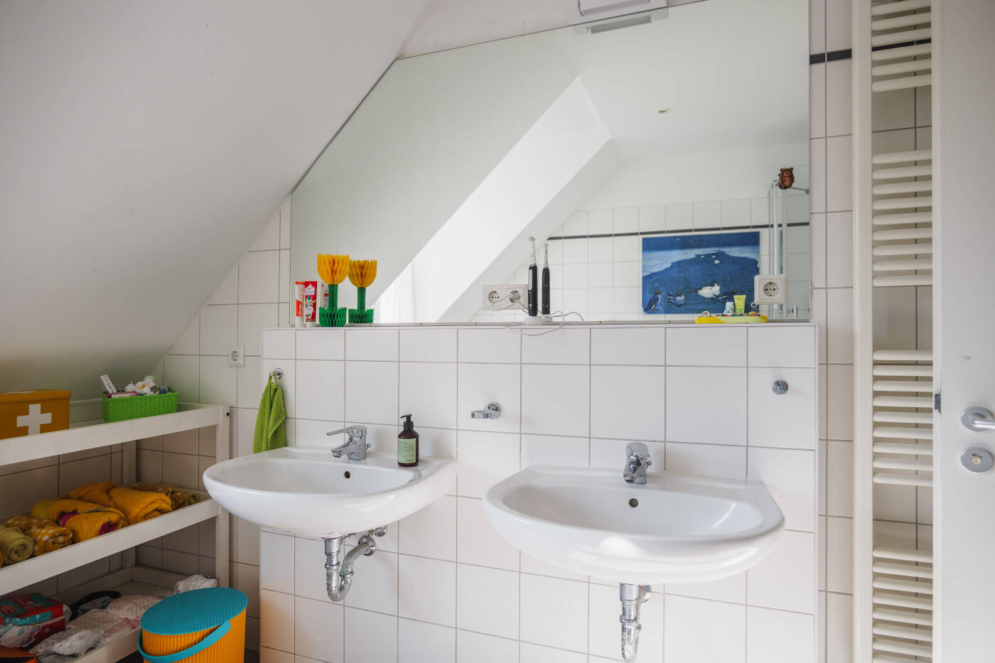 Lichtdurchflutete DG-Wohnung in Toplage – Fahrstuhl, EBK inkl., sofort bezugsfrei, von privat – Leipzig – Vorschaubild 6