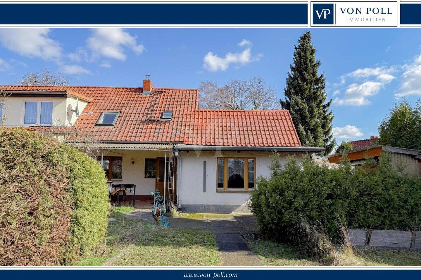 Doppelhaushälfte mit großem Potenzial und sonnigem Grundstück in ruhiger Lage in Berlin-Karow