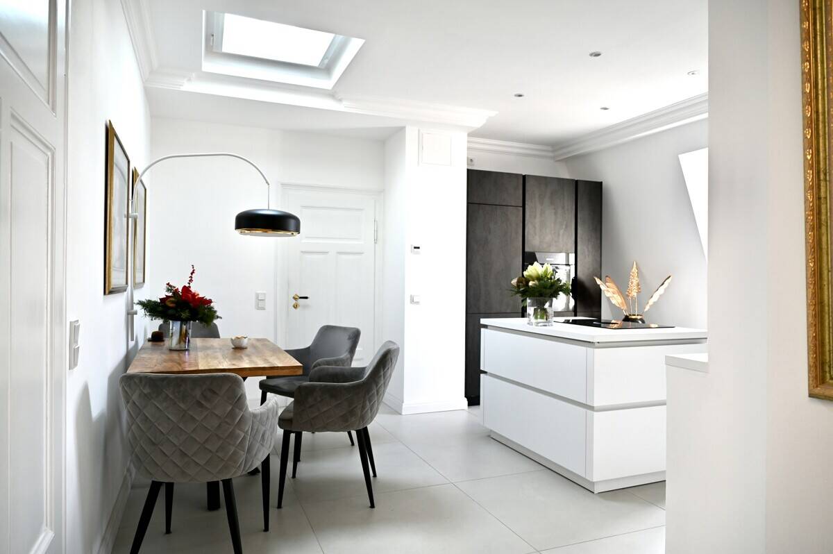 Wohnen mit Charakter: Hochwertige Maisonette mit Designer-Küche und privater Dachterrasse – Dresden – Vorschaubild 3