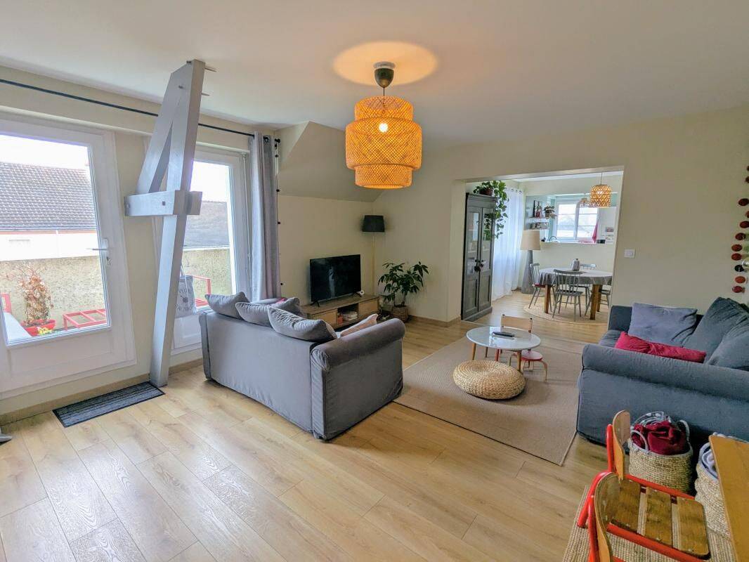 Appartement 4 pièces 122 m² · à Ingré · 121,7 m² · 1 078 €/mois