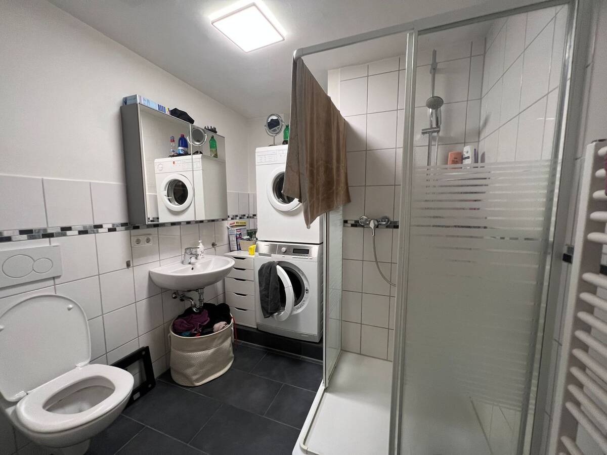3 -Zimmer Dachgeschosswohnung mit großem Balkon – 23558 Lübeck – Bild 1 von 6